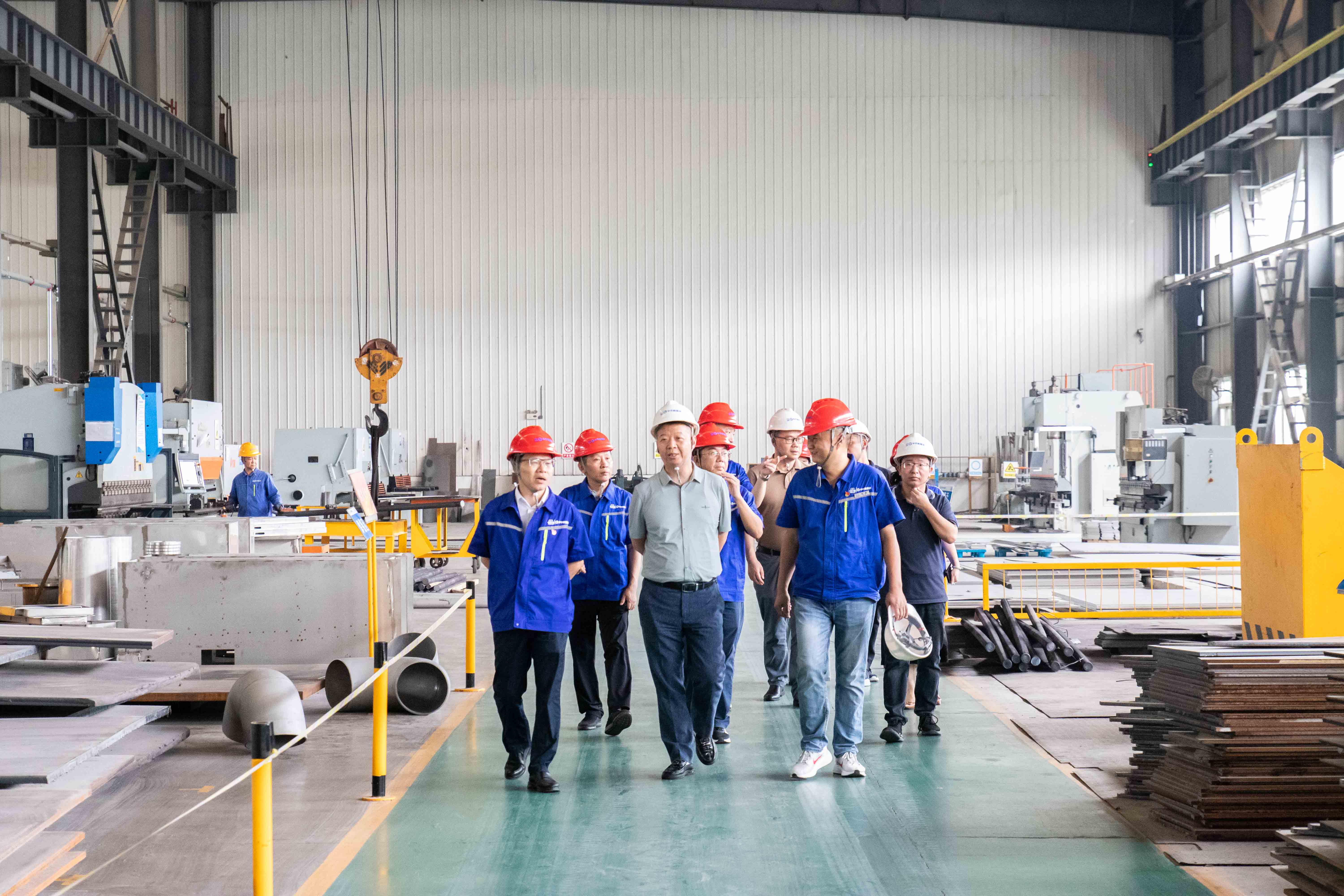 程群一行调研智能装备公司